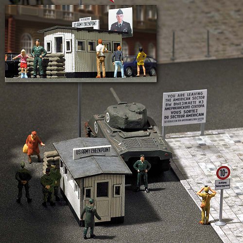 Busch 1490 - Checkpoint Charlie [Importado de Alemania]