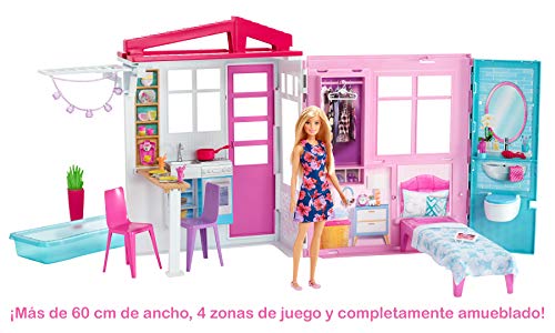 Barbie - Casa amueblada pleglable con cocina, piscina, dormitorio y lavabo con muñeca rubia (Mattel FXG55), Embalaje estándar