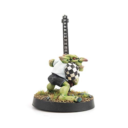 War World Gaming Gutrot Greenskins - Jugador Especial Goblin con Motosierra - 28mm, Escala, Fútbol Fantástico, Miniaturas, Figuras Blood Bowl, Coleccionismo