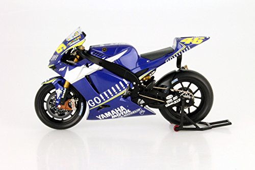 Minichamps Yamaha YZR-M1 Moto GP'05, (V. Rossi)