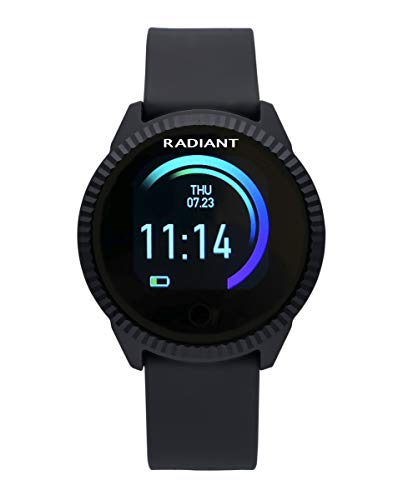 Reloj Smart de Radiant. Colección Quinta Avenida. Reloj Negro con Bisel Estriado y Correa de Silicona Negra. IP68. 42mm. Referencia RAS20301.