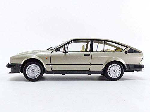 Solido 421185760 Alfa Romeo GTV6 1984 - Coche de Modelo, Zinc Fundido a presión, Escala 1:18, Color Plateado