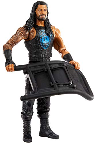 WWE GVJ31 - Juego de Figuras de Catch articuladas con acción de golpeo y Accesorio para Silla Plegable, Juguete para niños