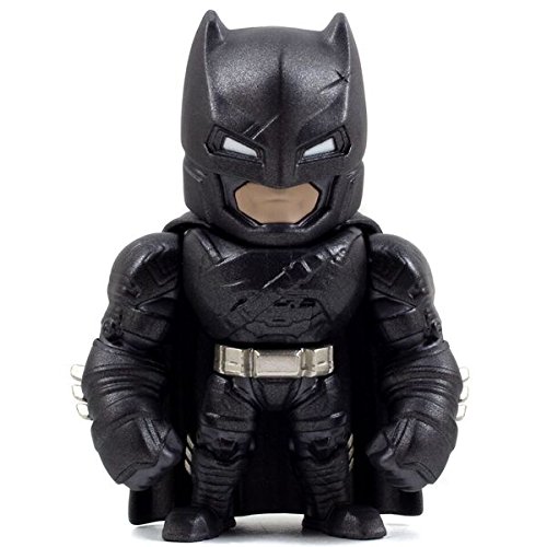 DC 97670 Figura Batman vs Superman Movie with Armor de 4 Pulgadas