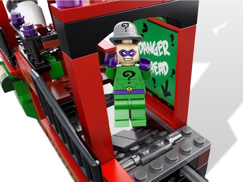 LEGO 6857 Super Heroes DC Universe - Huida de la guarida de Joker (Figuras de Batman, Robin, Joker, Enigma y Harley Quinn)