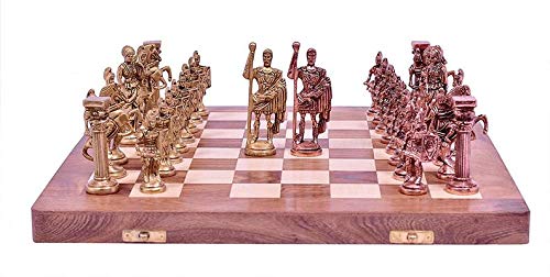 Metallic India Juego de ajedrez con piezas esculpidas de latón en estilo romano antiguo y juego de mesa de madera