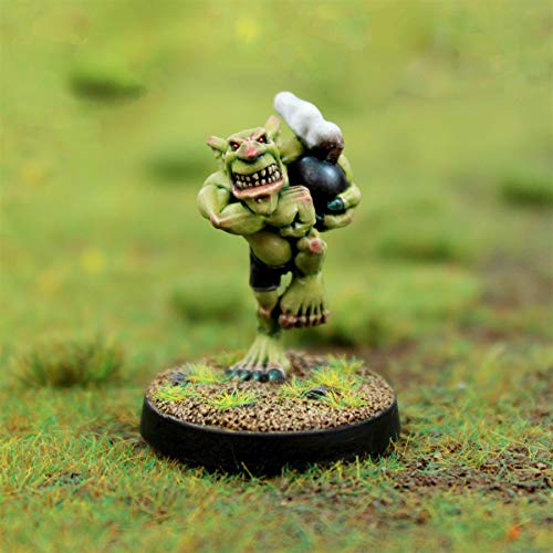 War World Gaming Gutrot Greenskins - Jugador Estrella Goblin Bombardero – 28mm Escala Fútbol Miniatura Fantasía Trol Duende Trasgo Pintar Colección Personaje Seguimiento Envío