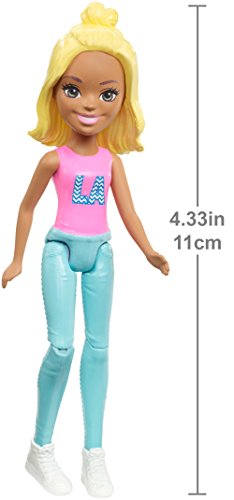 Barbie Muñeca FHV57 On The Go (Rubio con Camiseta Rosa)