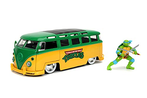 Jada 1962 Volkswagen VW Bus T1 + Leonardo Tortugas Ninja 1:24 Toys 31786