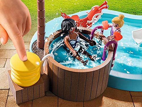 PLAYMOBIL Family Fun 70611 Piscina Infantil con bañera hidromasaje, Para jugar con agua, Juguetes para niños a partir de 4 años