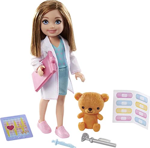 Barbie Chelsea Doctora Muñeca morena con accesorios de medicina de juguete, para niñas y niños +3 años (Mattel GTN88)