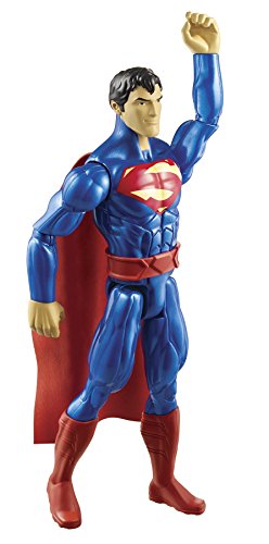 Batman - Figura Grande de Superman, 30 cm, Color Rojo y Azul (Mattel CDM62)