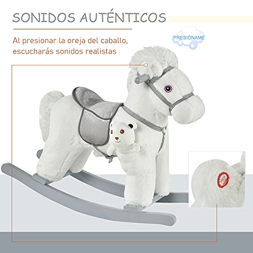 HOMCOM Caballito Balancín para Niños 18-36 Meses Caballo Mecedora Felpa con Osito de Peluche Sonidos de Relincho y Galope Base de Madera 65x26x55 cm Blanco