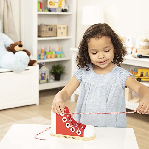 Melissa & Doug - Zapato de madera para amarrar (13018)