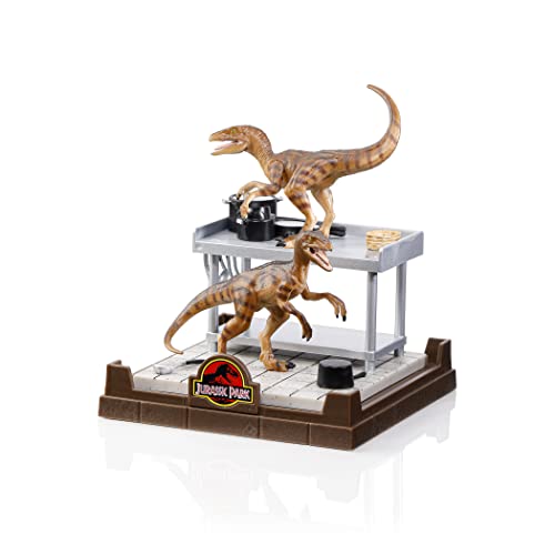 The Noble Collection Velociraptor Diorama