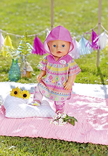 BABY born Deluxe Poncho para Muñecas 43 cm, Para Manos Pequeñas, Promueve la Empatía y Las Habilidades Sociales, Para Niños a Partir de 3 Años, Incluye Poncho, Pantalones y Zapatos