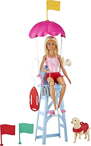 Barbie Socorrista Muñeca rubia con silla de vigilancia de playa de juguete, mascota y accesorios (Mattel GTX69)