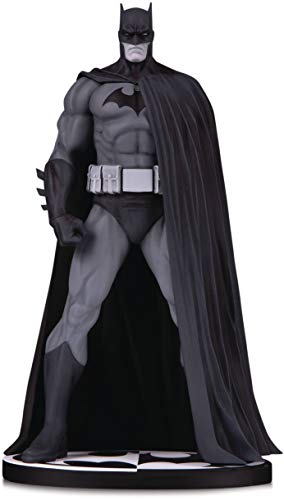 Batman Negro y Blanco Ver 3 por Jim Lee Statue