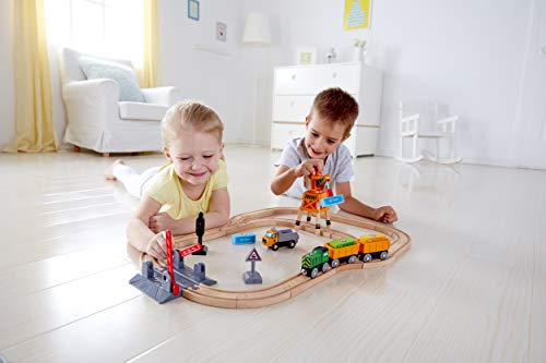 Hape Circuito De Tren Accionado por Manivela, Multicolor (6913732) , Modelos/colores Surtidos, 1 Unidad