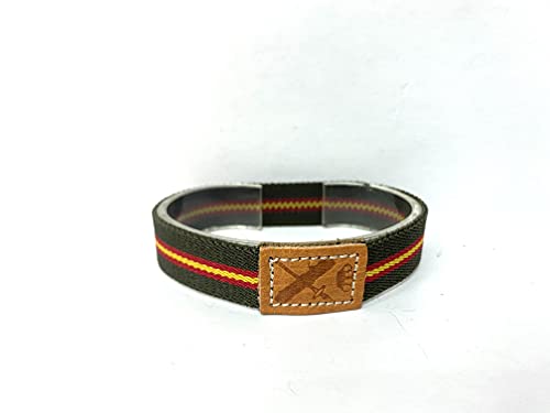 Pulsera de la Guardia Civil con la bandera de España elástica y piel grabada más otra de tela bordada y llavero en piel para hombre y mujer, unisex