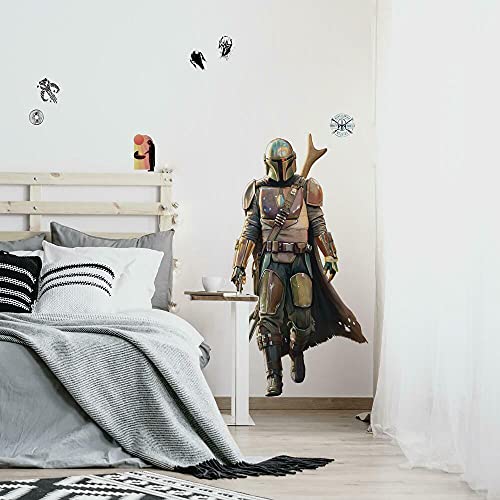 RoomMates RMK4457GM Redstring - Vinilos decorativos de pared Licencia Star Wars El Mandaloriano Cazarrecompensas, Multicolor