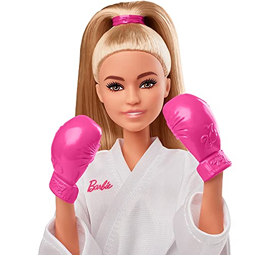 Barbie- Juegos Olímpicos Tokio 2020 muñeca Karateka con Uniforme y con Accesorios (Mattel GJL74) , Color/Modelo Surtido + Quiero Ser Boxeadora, muñeca Morena con Guantes de Boxeo Rosa