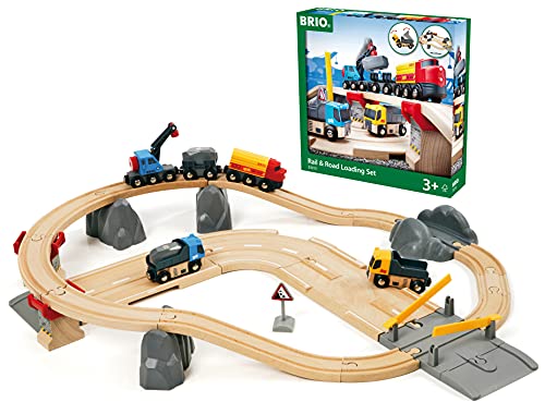 Brio 33210 - Circuito de carreterar para coches y locomotaras de juguete [Importado de Alemania]