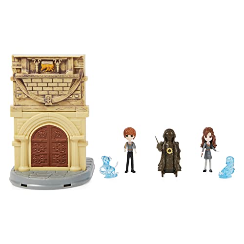 HARRY POTTER-WIZARDING WORLD - SALA DE LOS MENESTERES - Sala de los Menesteres Transformable 2 en 1 con 2 Figuras Harry Potter y 3 Accesorios -6063901- Juguetes Niños 5 Años +