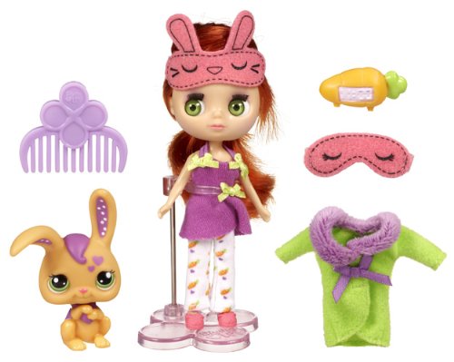 Hasbro 32379 - Muñeca con Conejo y Accesorios