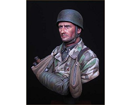 YOUNG MINIATURES : SS Fallschirmjager Battalion 500 - Drvar 1944 - Pecho 1/10