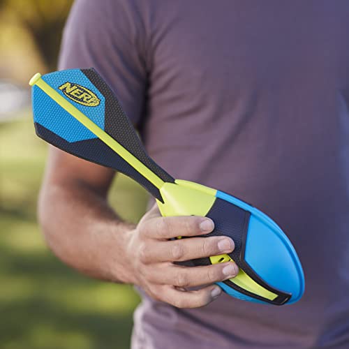 NERF Vortex Ultra Grip Fútbol, diseñado para atrapar fácilmente, sonido de silbato aullido, cola optimizadora de distancia, resistente al agua, juego para todo tipo de clima