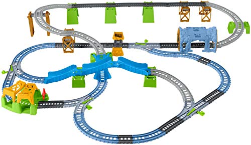 Thomas & Friends Trackmaster Pista Percy 6 en 1 con Tren motorizado Percy, Juguete para niños de 3 años GBN45