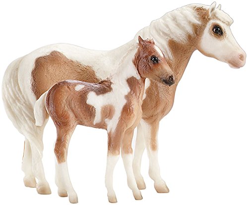 Breyer Juego de Modelos y Libros de la Serie Tradicional Misty & Stormy | Set de Regalo de 2 Caballos y Libro | Escala 1:9 | Modelo #1157 (Multicolor)