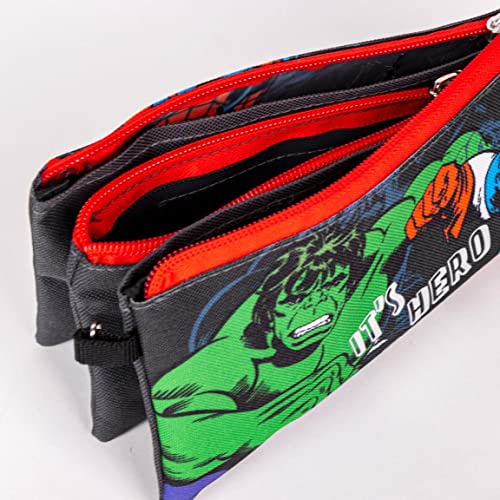 Estuche 3 Compartimentos de Los Vengadores - Multicolor - 22,5x11,5 cm - 100% Poliéster - Cierre de Cremallera - Estampado de Hulk, Spiderman y Capitán América - Producto Original Diseñado en España