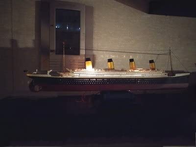 For:Modelo De Barco para: Titanic 1/550 con edición de lámpara, Modelo ensamblado, Juego de Juguetes for Adultos, Regalo for niños Los Mejores Regalos para Amigos Y Familiares.