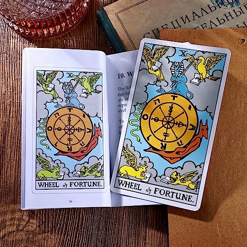 Joyoldelf Juego de cartas de tarot, cartas clásicas de tarot y libro para principiantes, con tarot 1 caja, 3 plumas doradas, 3 soportes para tarjetas de tarot, bolsillo para tarjetas, 7 gemas, cadena