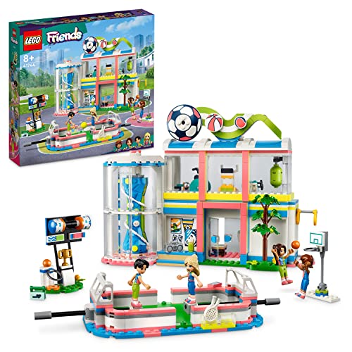 LEGO 41744 Friends Centro Deportivo con Juegos de Fútbol, Baloncesto, Tennis y Muro de Escalada, 4 Mini Muñecas, Juguete Heartlake City, Regalo de Reyes para Niñas y Niños de 8 Años o Más