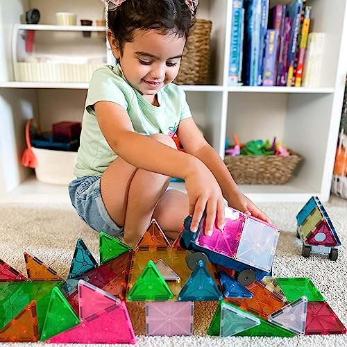 Magna-Tiles Juego de 50 Piezas Grand Prix con Diferentes Bloques de construcción magnéticos 3D en Colores Mate y 2 chasis, fomenta el Aprendizaje lúdico