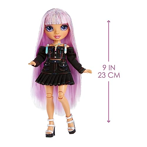 Rainbow Junior High Special Edition - Avery Styles - 9"/22,86 cm Muñeca de Moda Rainbow Shimmer Hair Posable con Accesorios y Mochila Flexible de Abrir y Cerrar- para niños y niñas de 4 a 12 años