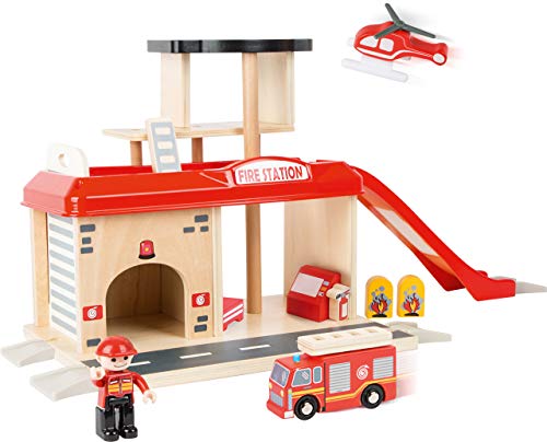 Small Foot Estación de Bomberos, Madera certificada FSC® 100%, Juego de rol y Accesorios, a Partir de 3 años.