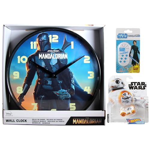 Toptoys2u Bargain Bundles Star-Wars The Mandalorian - Reloj de pared, llavero de voz de Clone Wars y coche de personajes Hot Wheels BB-8