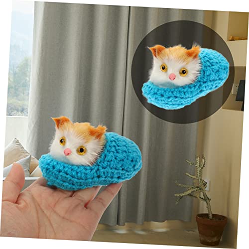 TOYANDONA Adornos De Gato Pequeños Juguetes para Dormir En Casa Juguetes De Gato De Peluche Zapatillas De Felpa Animales para Niños Mini Animales De Peluche Adorno De Gato Adorable Juguete