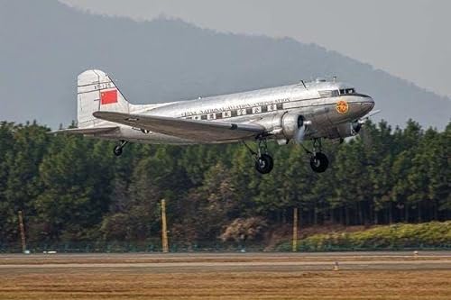 Trumpeter (TRUQR Maqueta Avión: DC-3