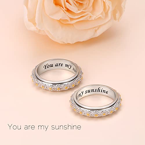 Anillo giratorio para aliviar la ansiedad, con diseño de margarita, con texto en inglés "You Are My Sunshine", de plata de ley, para aliviar el estrés y TDAH, para mujeres y niñas, V 1/2, Plata de ley