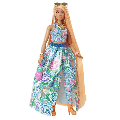 Barbie Extra Fancy Look floral Muñeca rubia con falda y top de flores, bata, gatito y accesorios de moda, juguete de regalo +3 años (Mattel HHN14)