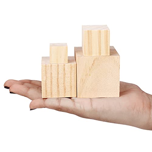 Belle Vous Pack de 100 Cubos de Madera Bloque Madera 4 Tamaños Variados Sin Acabado – Cubos para Manualidades, Puzzle, Alfabeto Educativo y Números, Sellos y Regalos