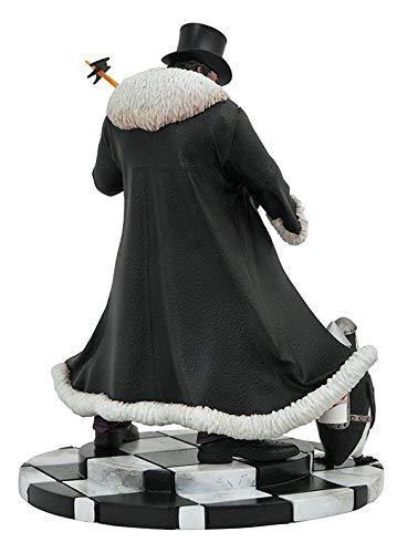 Diamond Select Toys DC Comic Gallery: Penguin PVC Figure (DEC192332)