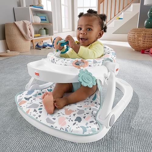 Fisher-Price Asiento para suelo plegable con bandeja, estampado terrazzo, regalo para bebés hasta 11 kg (Mattel HBD68)