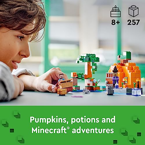 LEGO Minecraft The Pumpkin Farm 21248 Juguete de construcción, acción práctica en el bioma del pantano con Steve, una bruja, rana, barco, cofre del tesoro y parche de calabaza, juguete de Minecraft