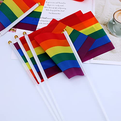 MOOOT 60 Piezas Banderas Orgullo Gay LGBT, Pequeña Banderas del Arco Iris, Banderas Mano para Decoraciones Mes Orgullo, Banderas de Decoración Día Orgullo, Accesorios para Orgullo LGBTQ